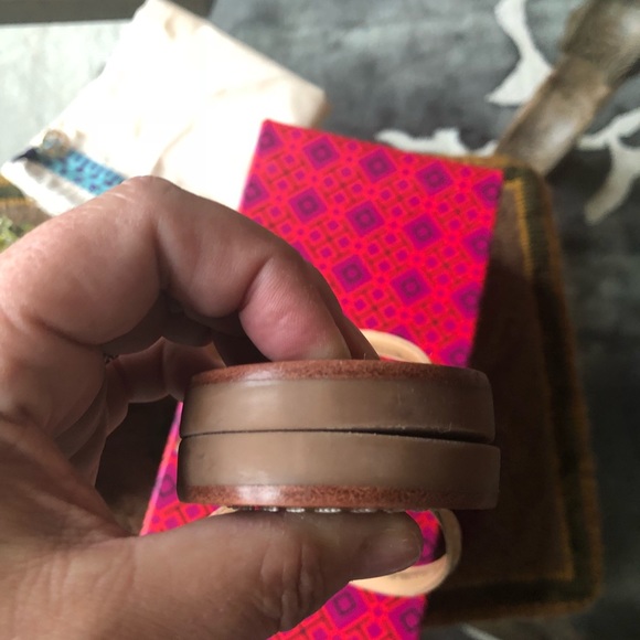 ⭐️SOLD ON MERCARI⭐️Tory Burch Terra Thong Sandals - Picture 6 of 6